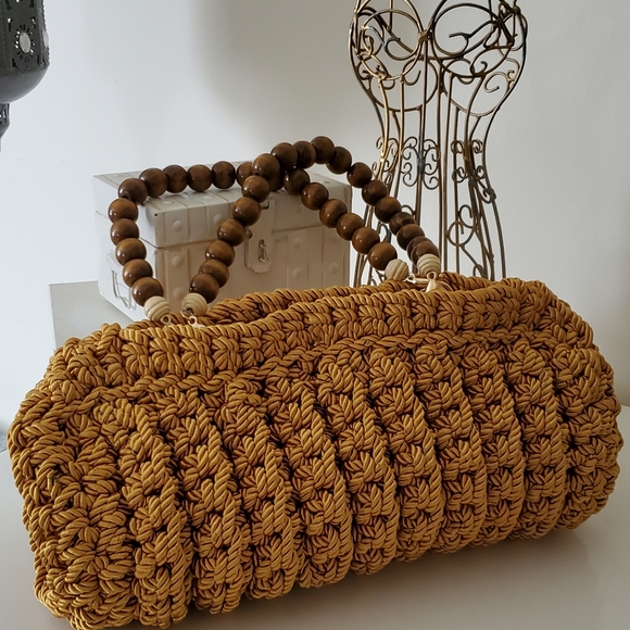 Beautiful Crochet Purse - Picture 2 of 4